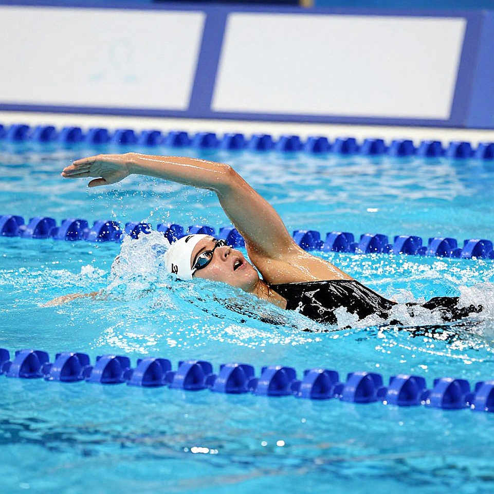 Lizzy Johnson cam kết với Florida State 2028: đường cong dữ liệu chỉ về 200m, không phải sprint thuần