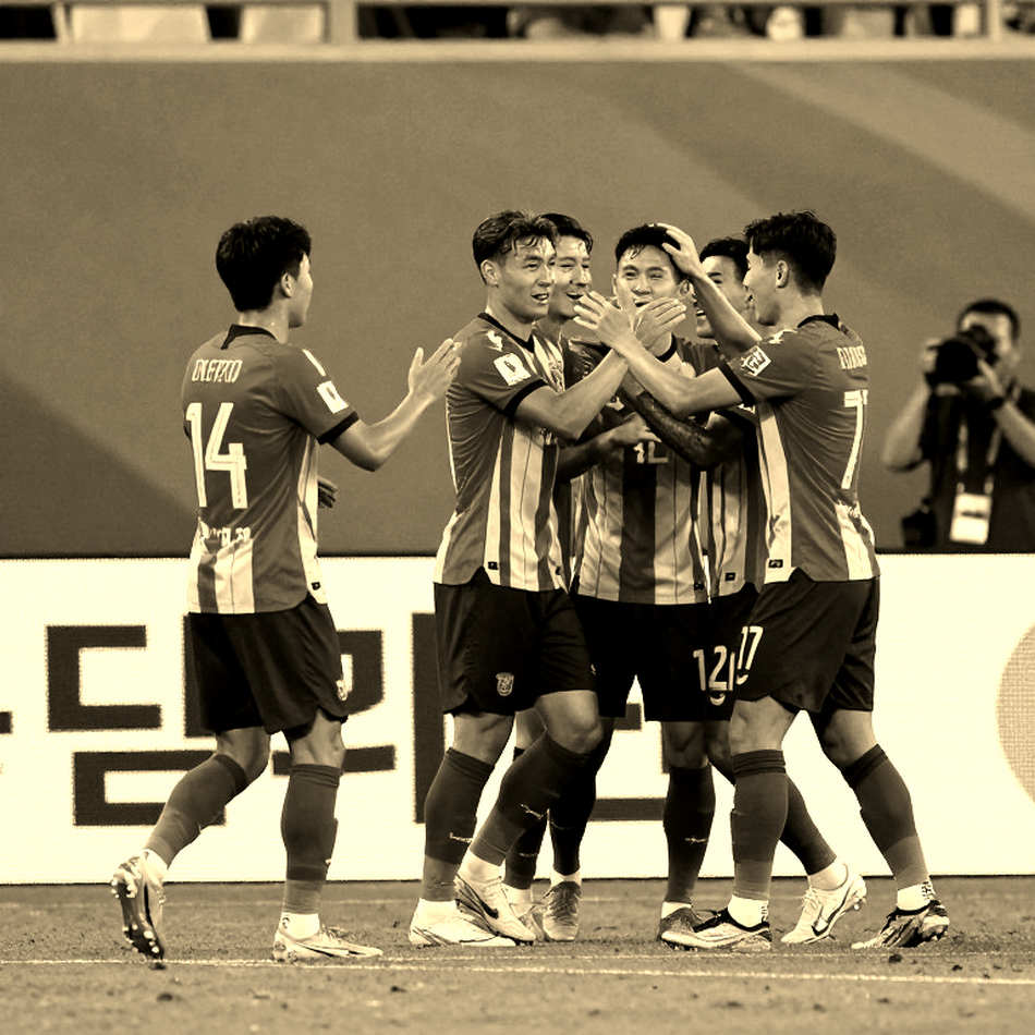 César Ramos vắng mặt ở Clásico Nacional: đội hình América, hàng thủ xoay tua và một khoảng trống chưa được giải thích