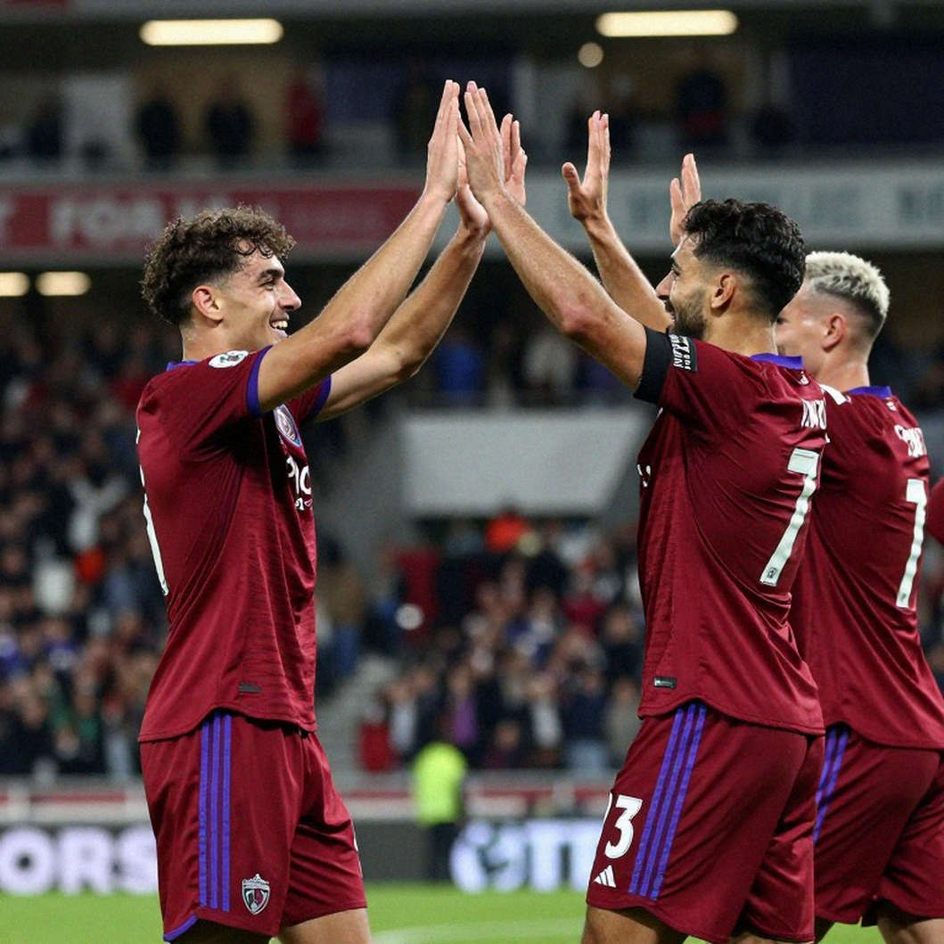 Cavan Sullivan ghi bàn trẻ nhất lịch sử đội tuyển Mỹ: cú chip phút 62 và vết nứt mang tên Manchester City