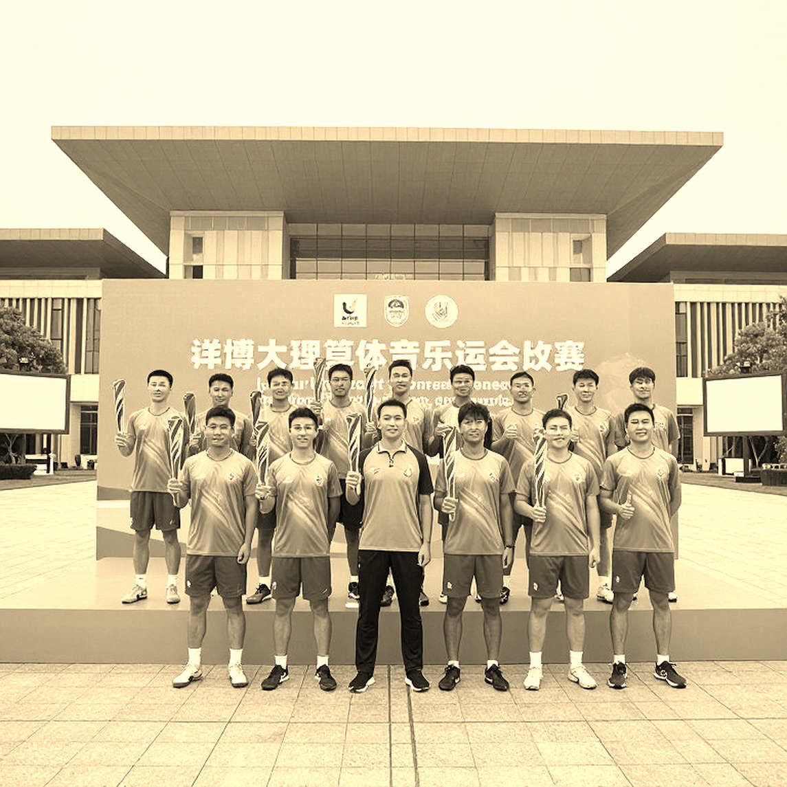 U23 Việt Nam thắng Philippines 2-0: Chiếc áo đen may mắn và nửa hiệp đấu bị lãng quên