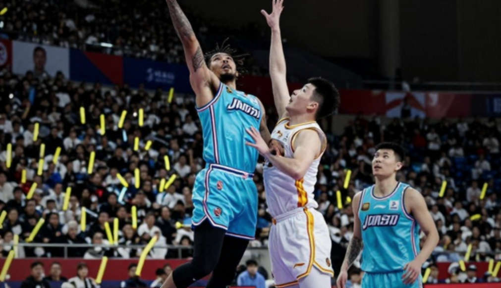Miller-McIntyre, chữ "một chút" và lỗ hổng phòng ngự anh tự khai trước vòng 1 EuroLeague